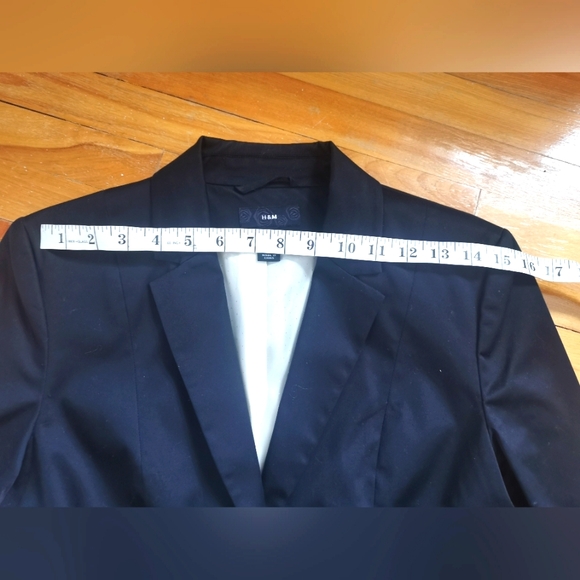 2 for 30$ black blazer - Picture 5 of 9
